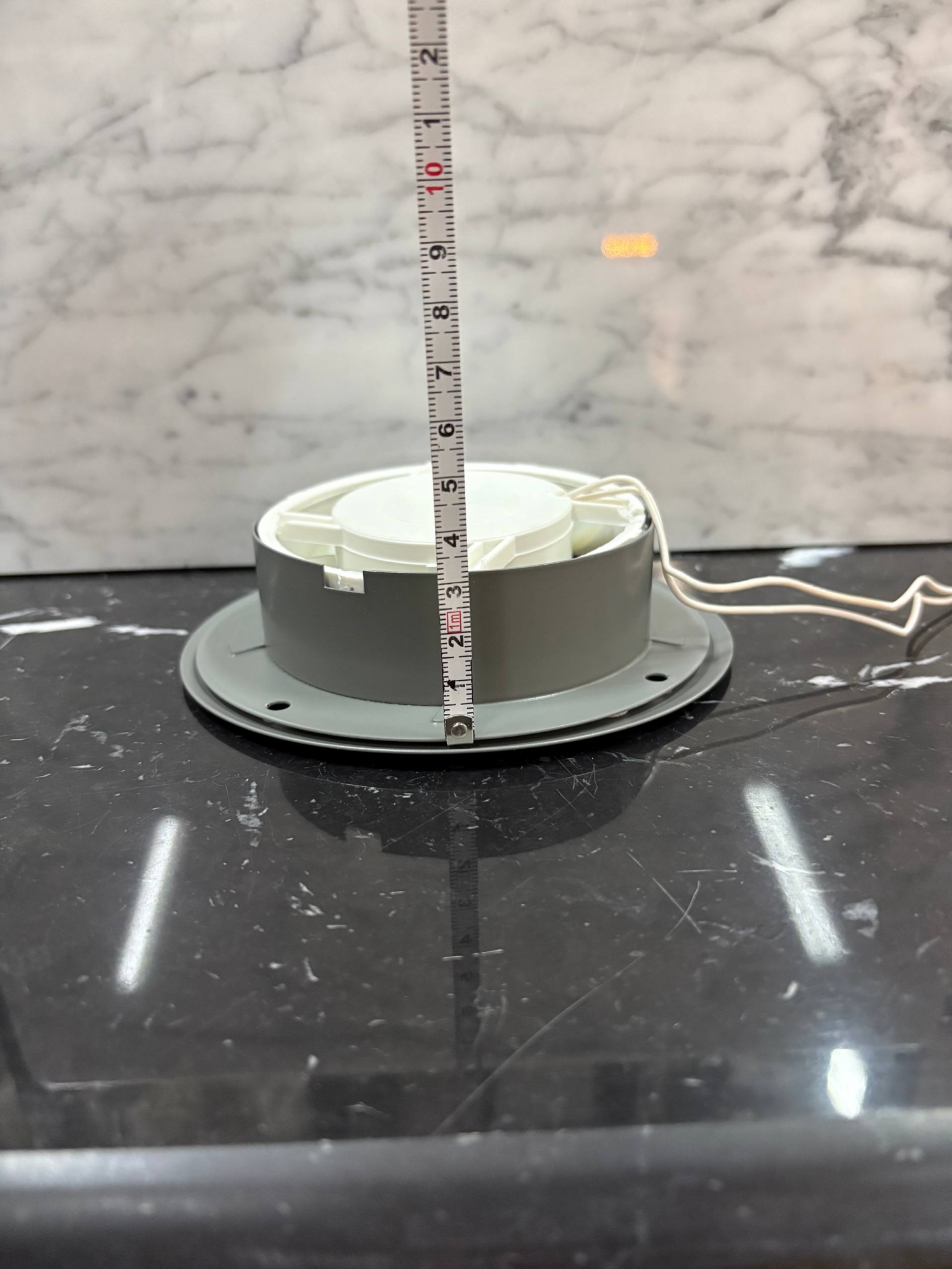 Диффузор на магнитах с вентилятором ТД100 серый орнамент фигурный 100 мм